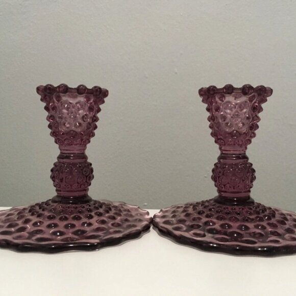 Set of 2 Fenton Hobnail Plum Purple Opalescent Glass Candlestick Holders Vintage - Picture 2 of 5